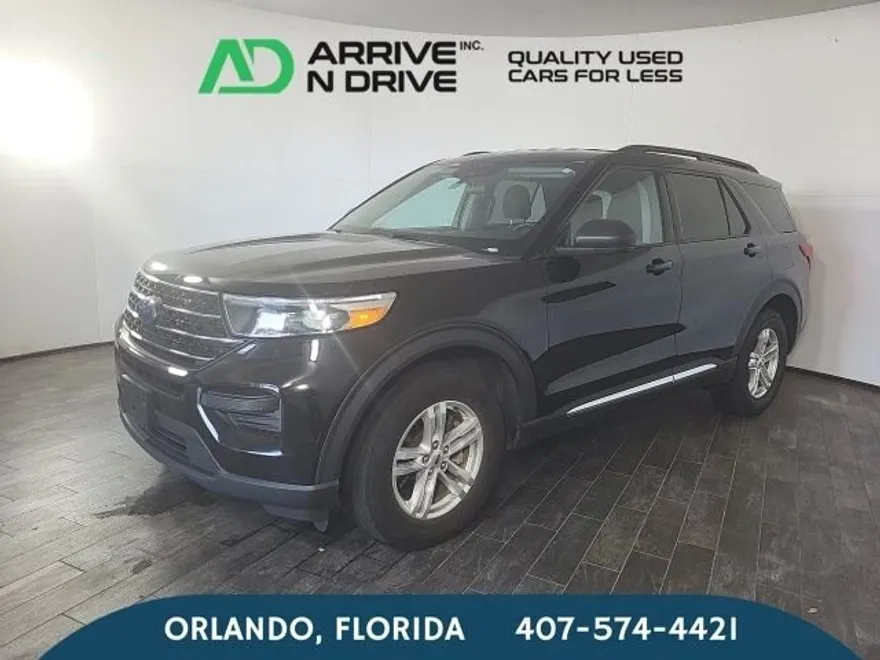 2021 Ford Explorer XLT photo 1