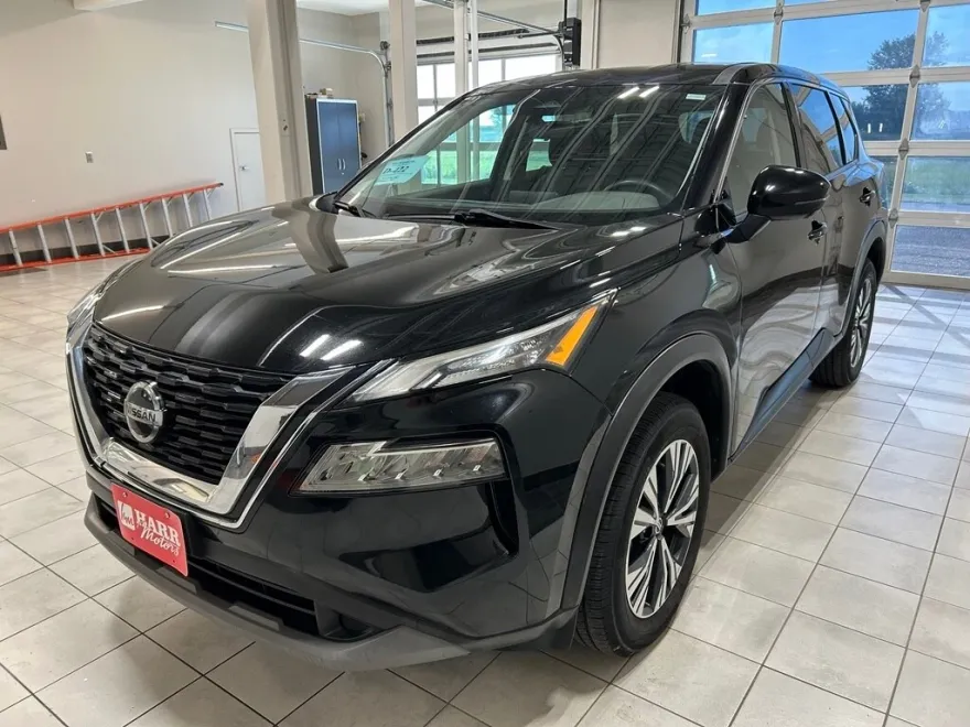 2021 Nissan Rogue SV photo 1