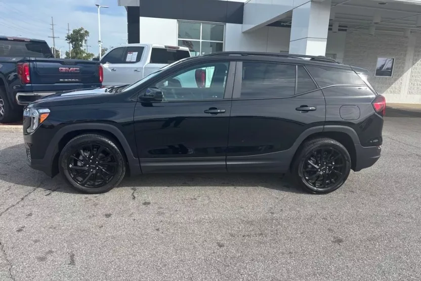2024 Gmc Terrain SLE photo 1