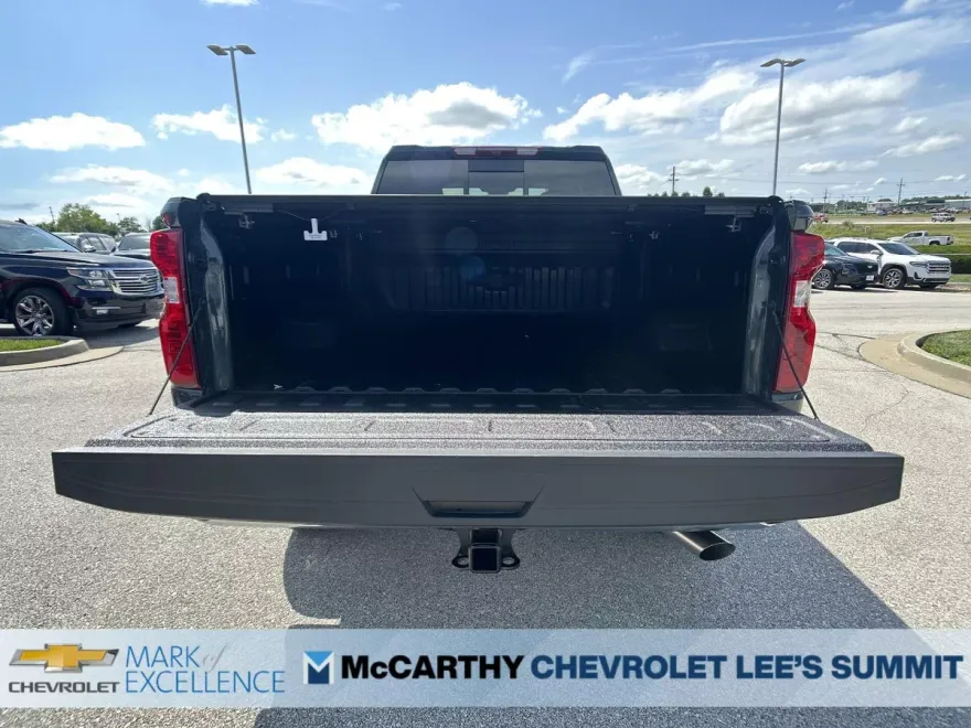 2025 Chevrolet Silverado 2500HD LT photo 1