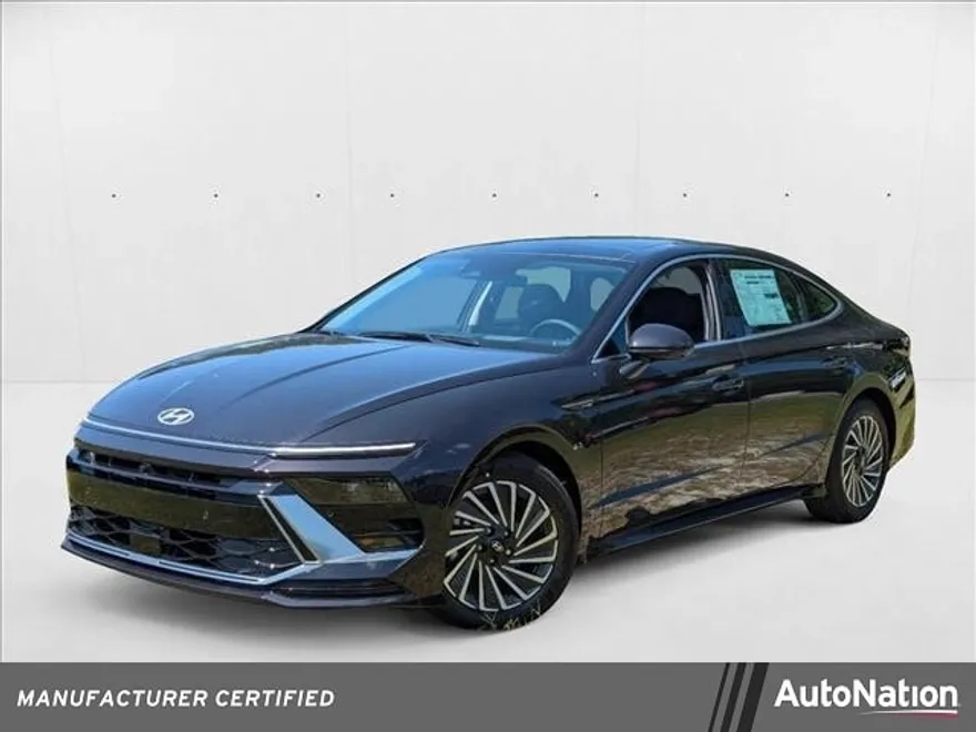 2024 Hyundai Sonata Hybrid Limited photo 1