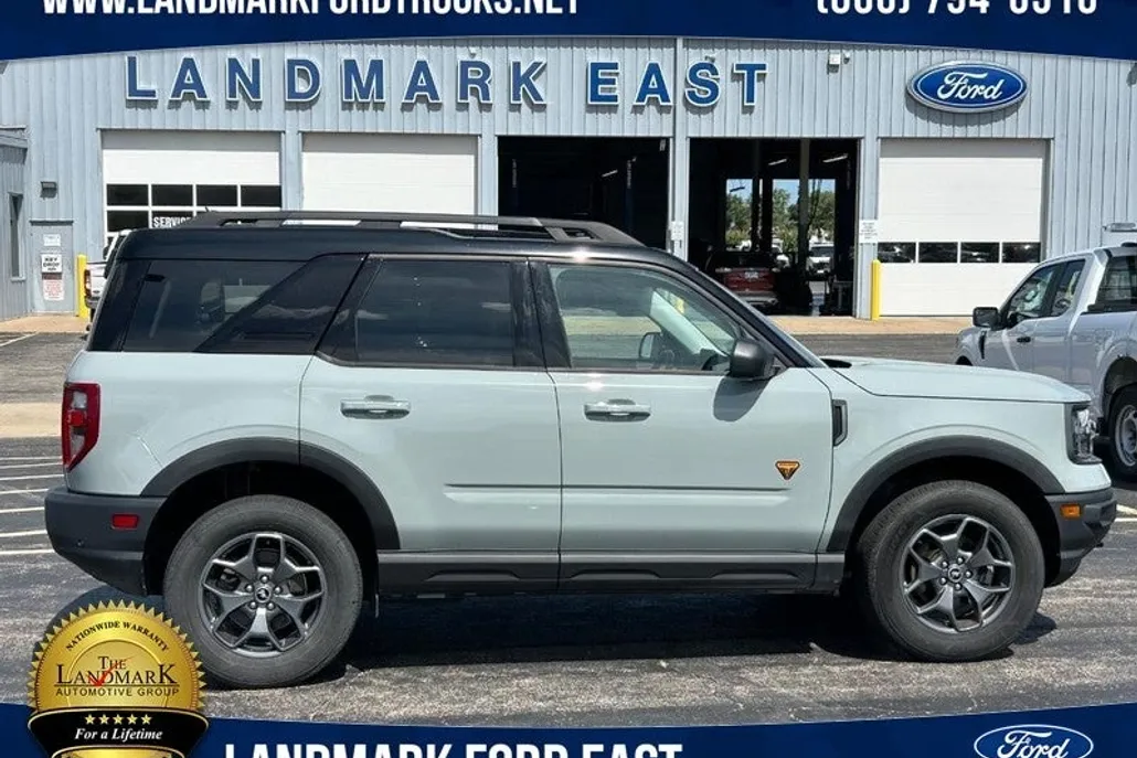 2021 Ford Bronco Sport Badlands photo 1
