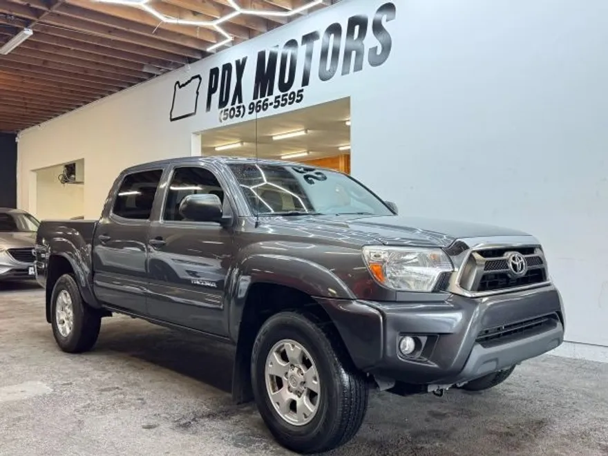 2015 Toyota Tacoma Double Cab SR5 photo 1