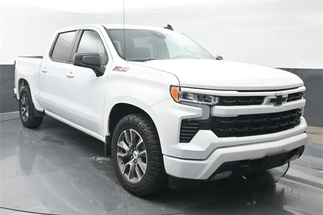 2023 Chevrolet Silverado 1500 RST photo 1
