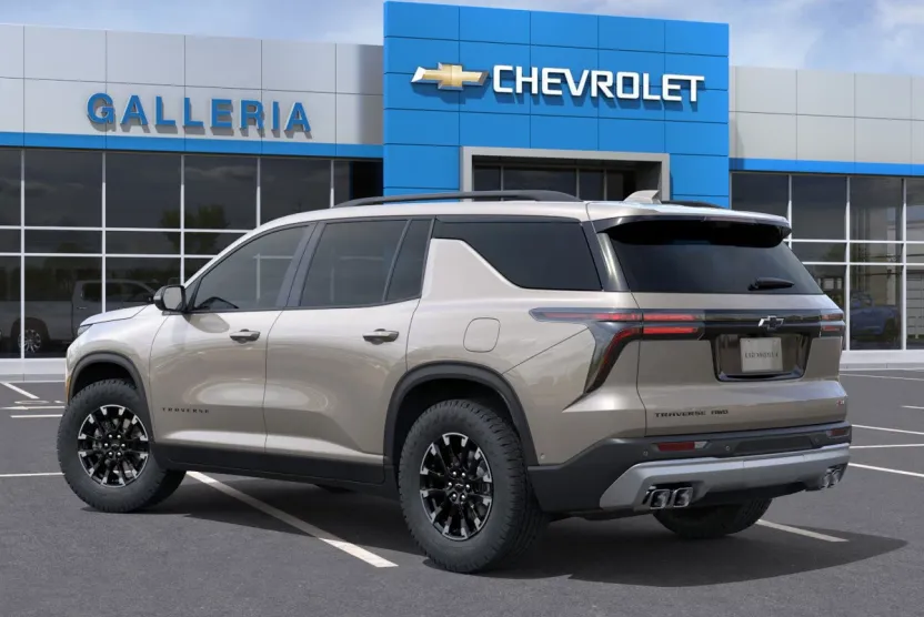 2026 Chevrolet Traverse Z71 photo 1