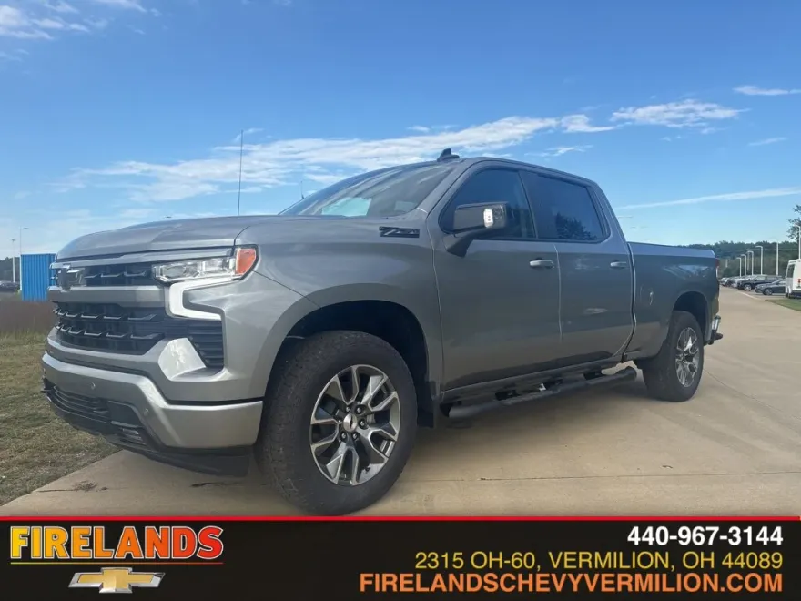 2026 Chevrolet Silverado 1500 RST photo 1