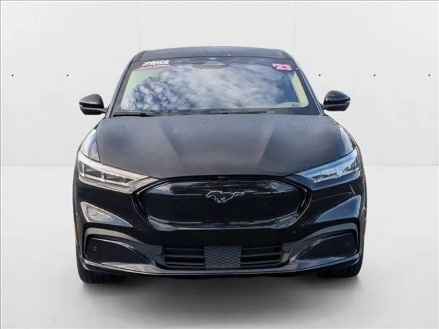 2023 Ford Mustang Mach-E Premium photo 1