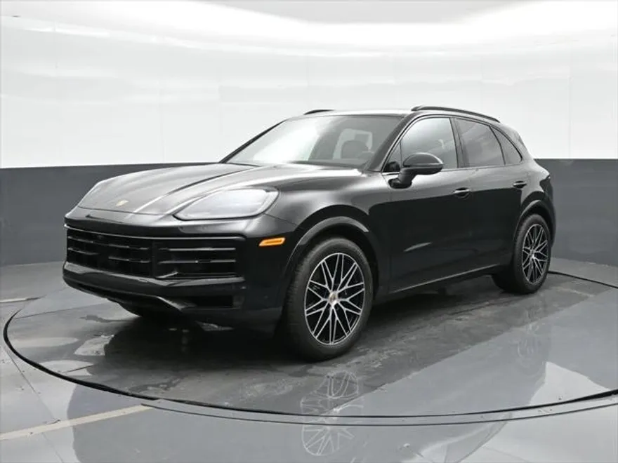 2025 Porsche Cayenne photo 1