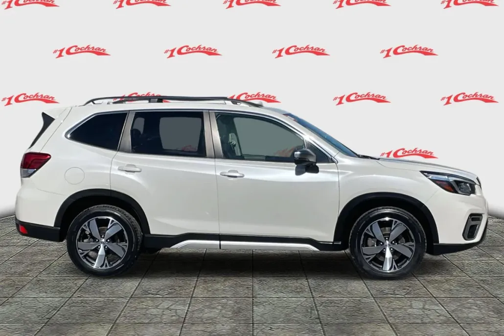 2020 Subaru Forester Touring photo 1