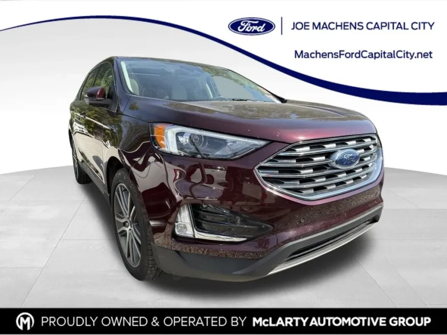 2022 Ford Edge Titanium photo 1