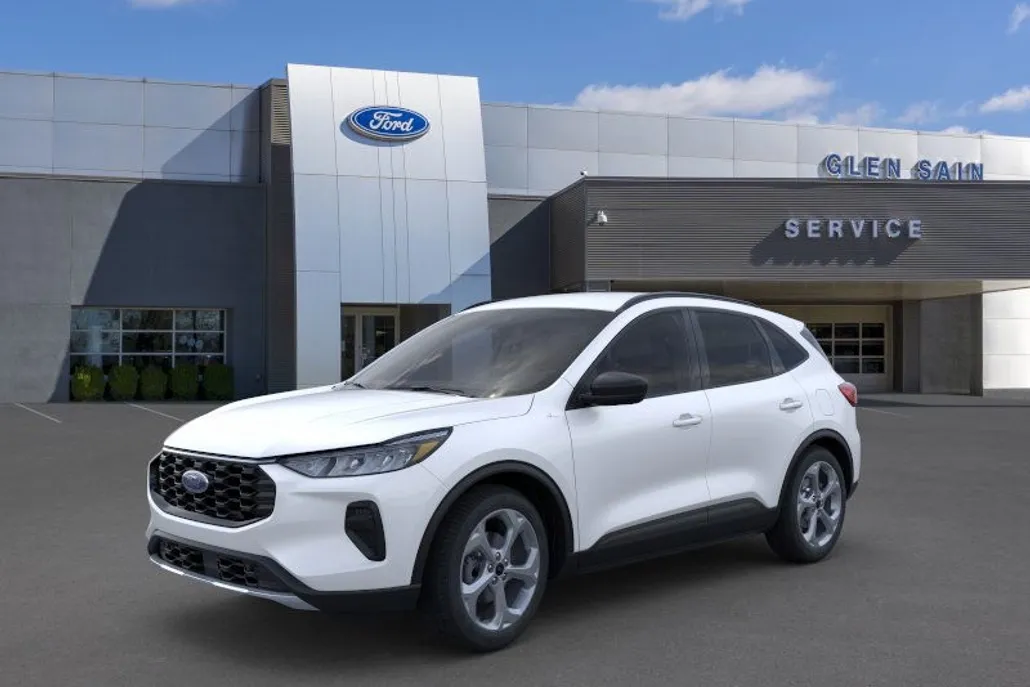 2025 Ford Escape ST-Line photo 1