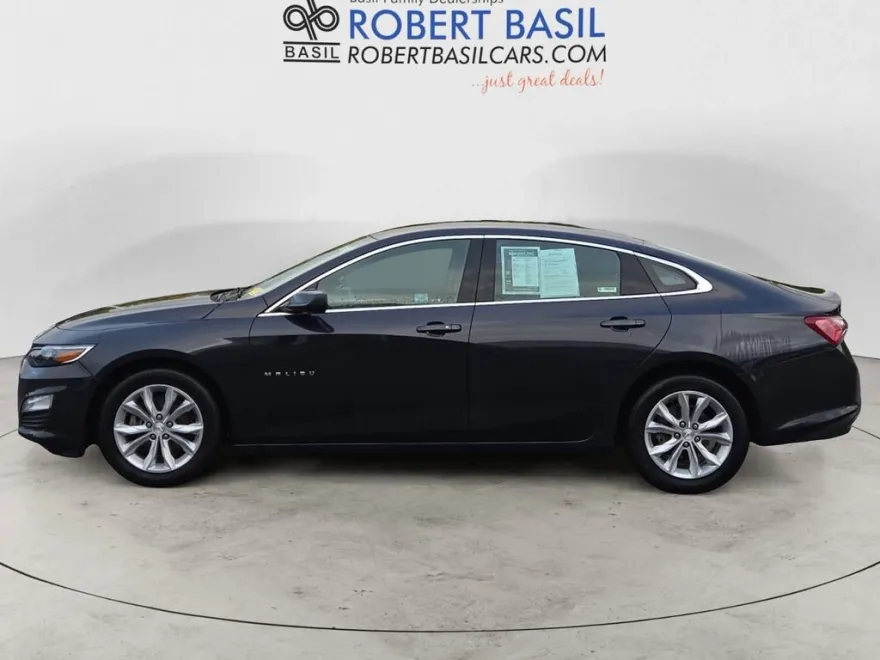 2022 Chevrolet Malibu 1LT photo 1