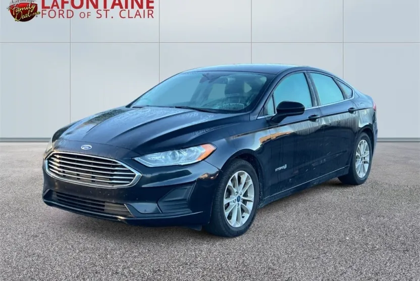 2019 Ford Fusion Hybrid SE photo 1