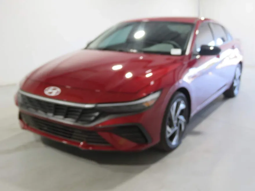 2025 Hyundai Elantra Hybrid SEL Sport photo 1