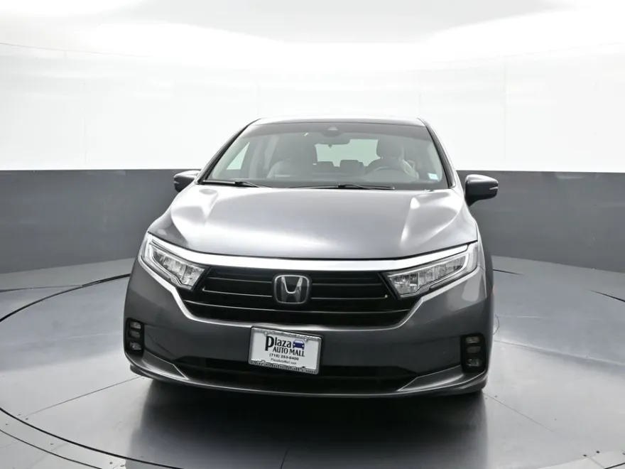 2023 Honda Odyssey Touring photo 1