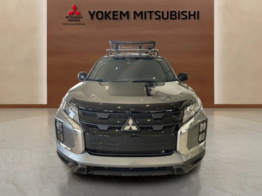 2025 Mitsubishi Outlander Sport ES SE LE photo 1
