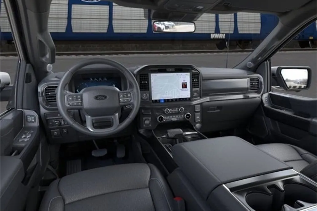 2025 Ford F-150 Lariat photo 1