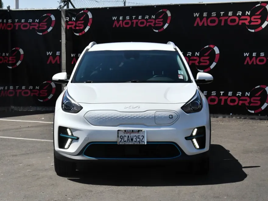 2022 Kia Niro EV S photo 1