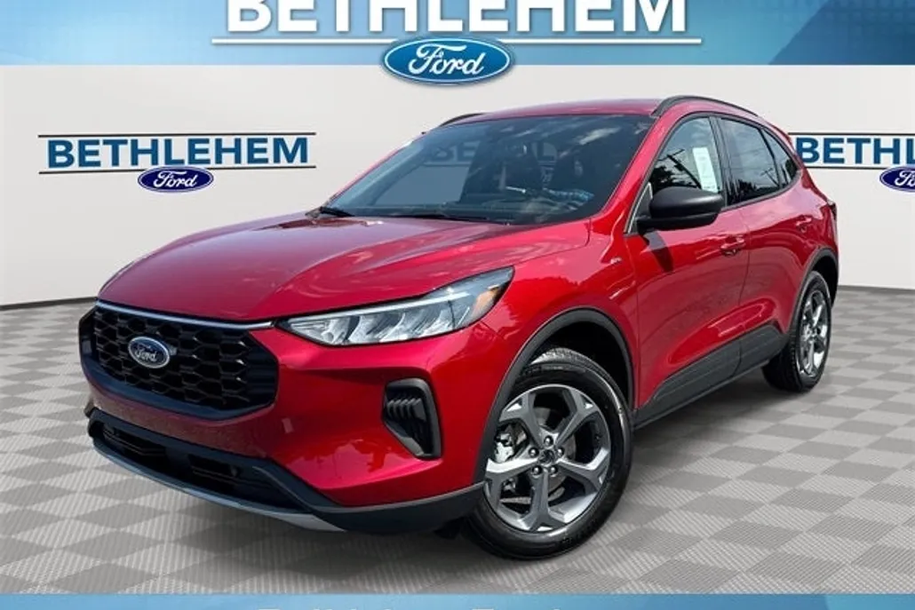 2025 Ford Escape ST-Line photo 1