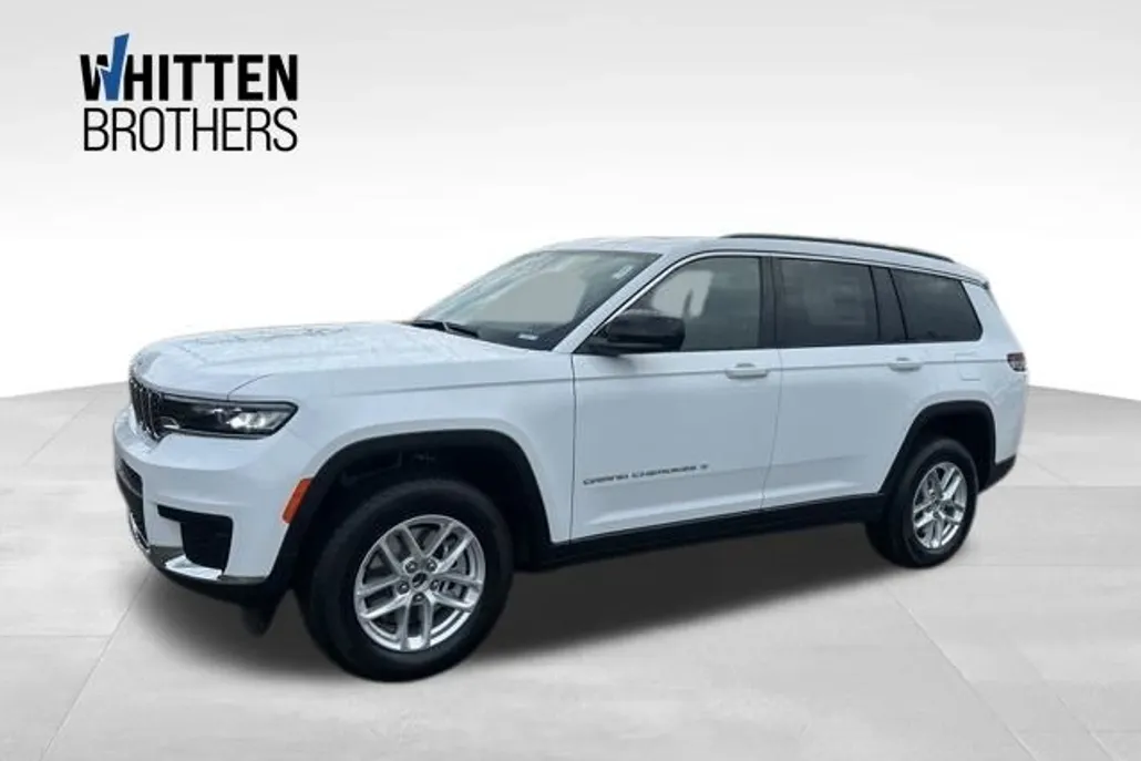2025 Jeep Grand Cherokee Laredo photo 1