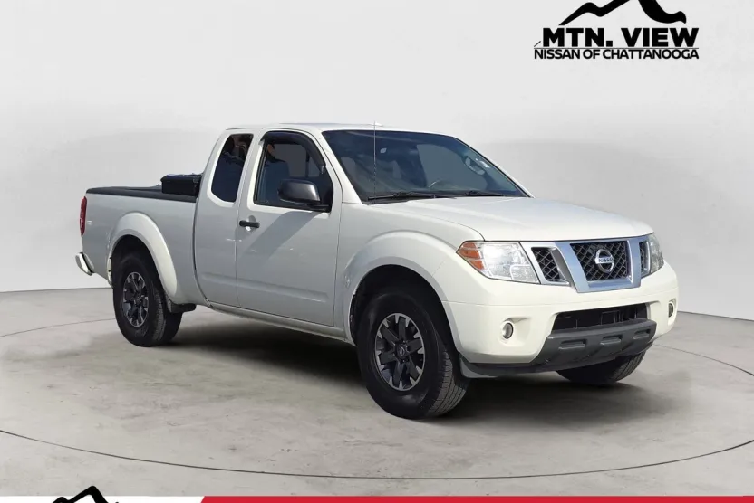 2015 Nissan Frontier Desert Runner photo 1