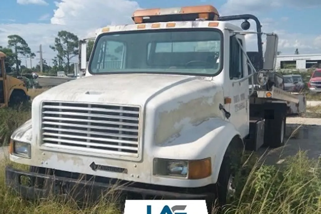1997 International 4700 photo 1