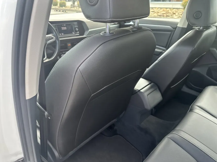 2022 Volkswagen Jetta 1.5T SE photo 1