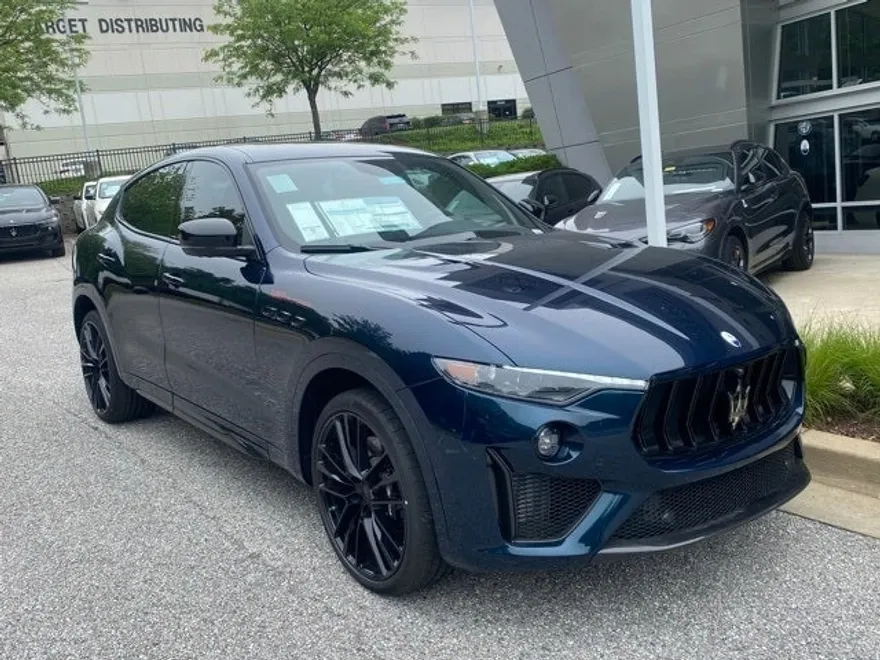 2024 Maserati Levante Trofeo photo 1