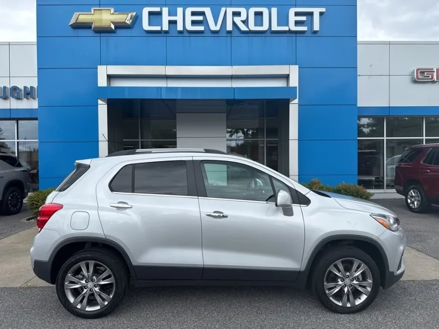 2019 Chevrolet Trax LT photo 1