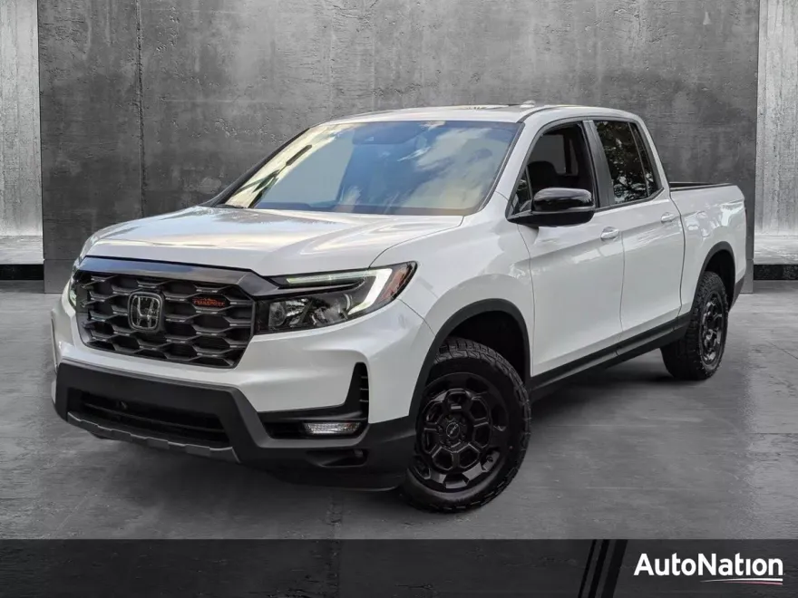 2025 Honda Ridgeline TrailSport photo 1