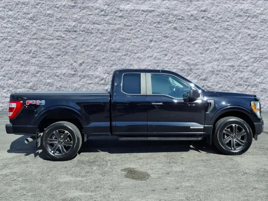 2021 Ford F-150 XL photo 1