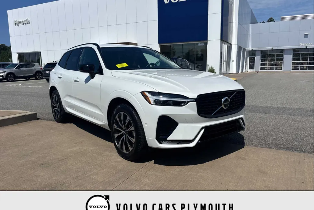 2025 Volvo XC60 B5 Plus photo 1