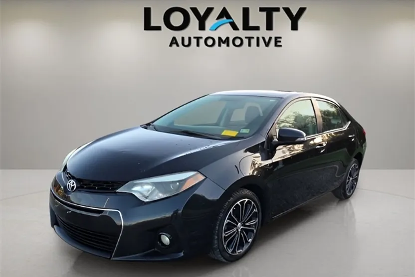 2014 Toyota Corolla Plus photo 1