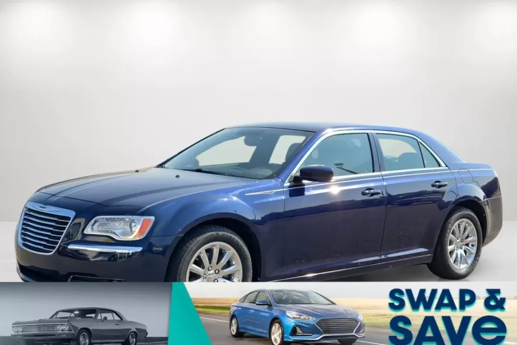 2013 Chrysler 300 Base Limited photo 1