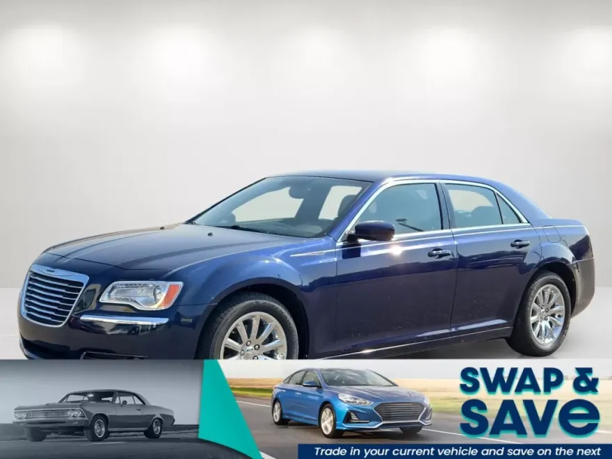 2013 Chrysler 300 Base Limited photo 1
