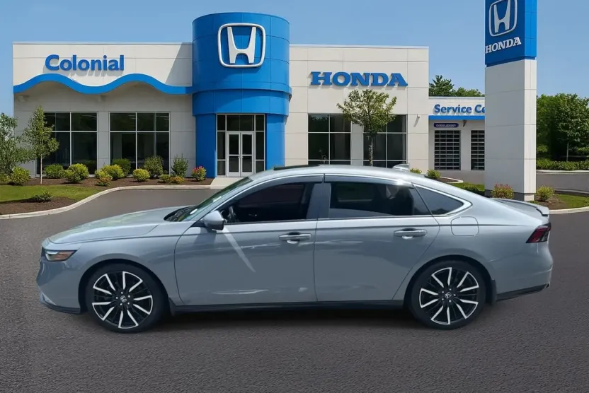 2023 Honda Accord Hybrid Touring photo 1
