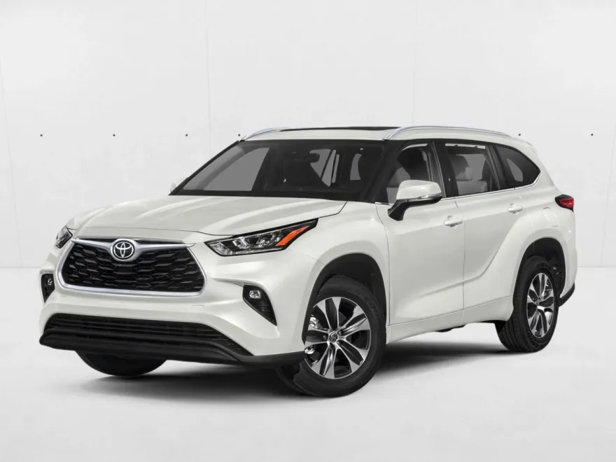 2022 Toyota Highlander XLE photo 1