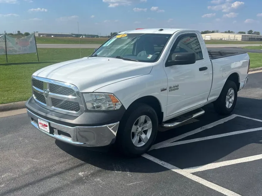 2018 Ram 1500 Tradesman photo 1