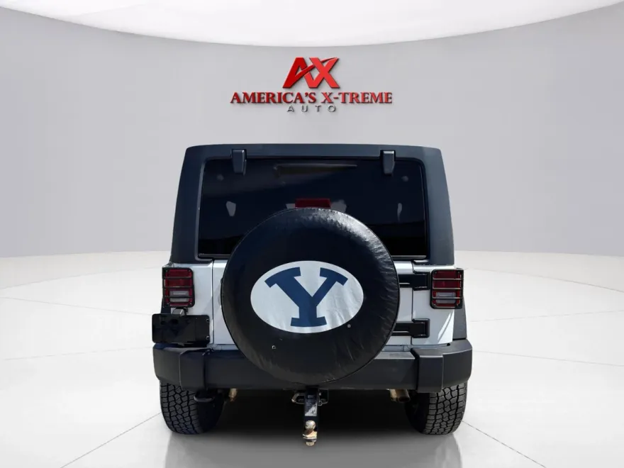 2013 Jeep Wrangler Unlimited Rubicon photo 4