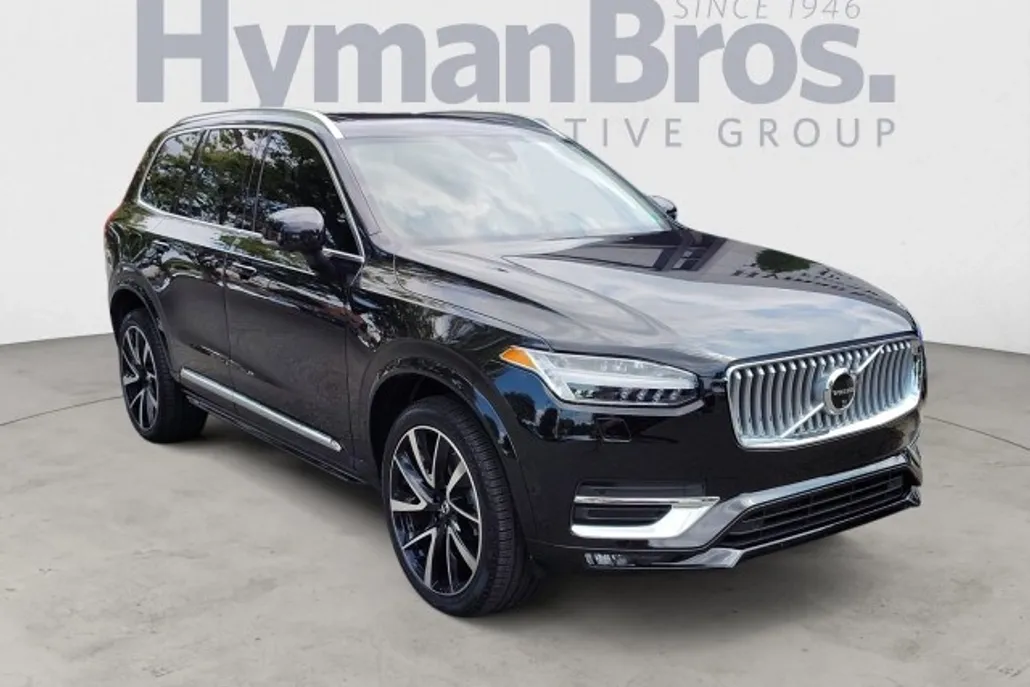 2024 Volvo XC90 AWD Plus photo 1