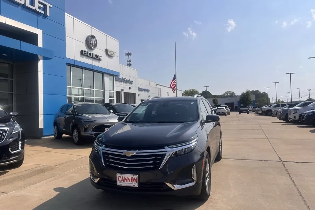 2022 Chevrolet Equinox Premier photo 1