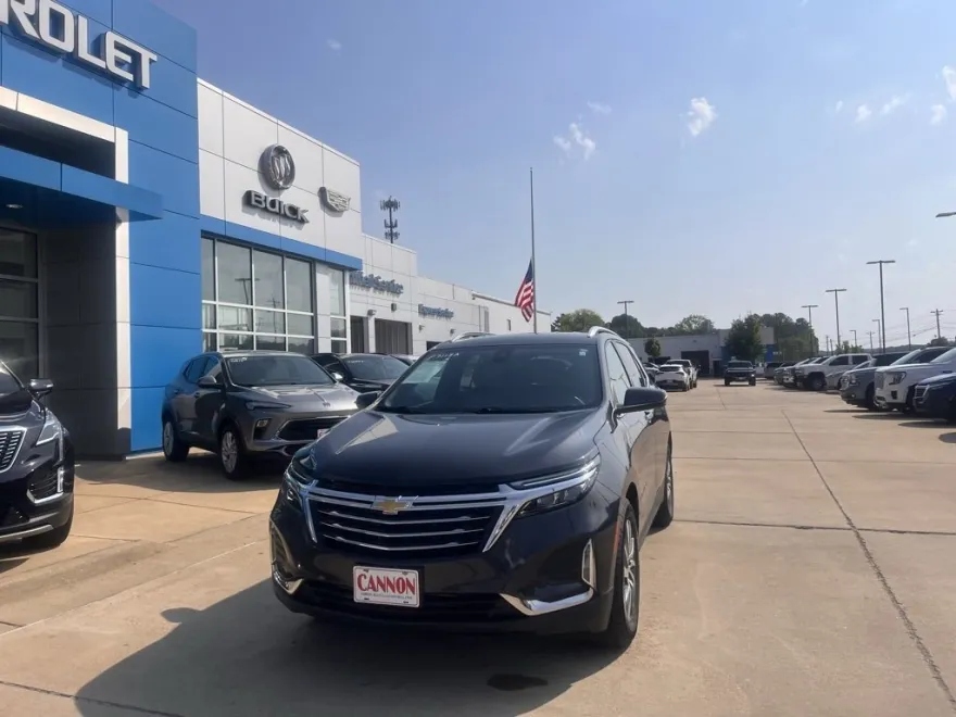 2022 Chevrolet Equinox Premier photo 1