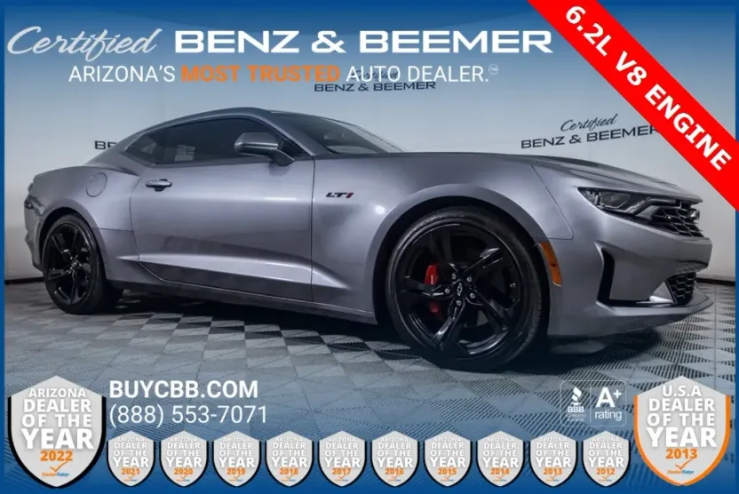 2021 Chevrolet Camaro LT1 photo 1