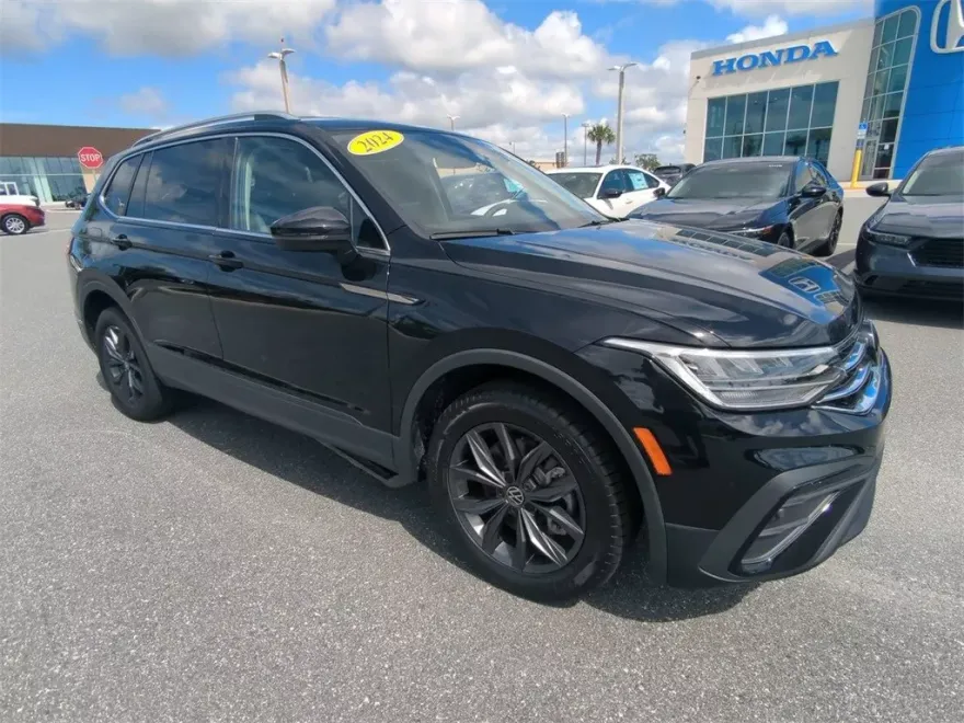 2024 Volkswagen Tiguan SE Wolfsburg Edition photo 1
