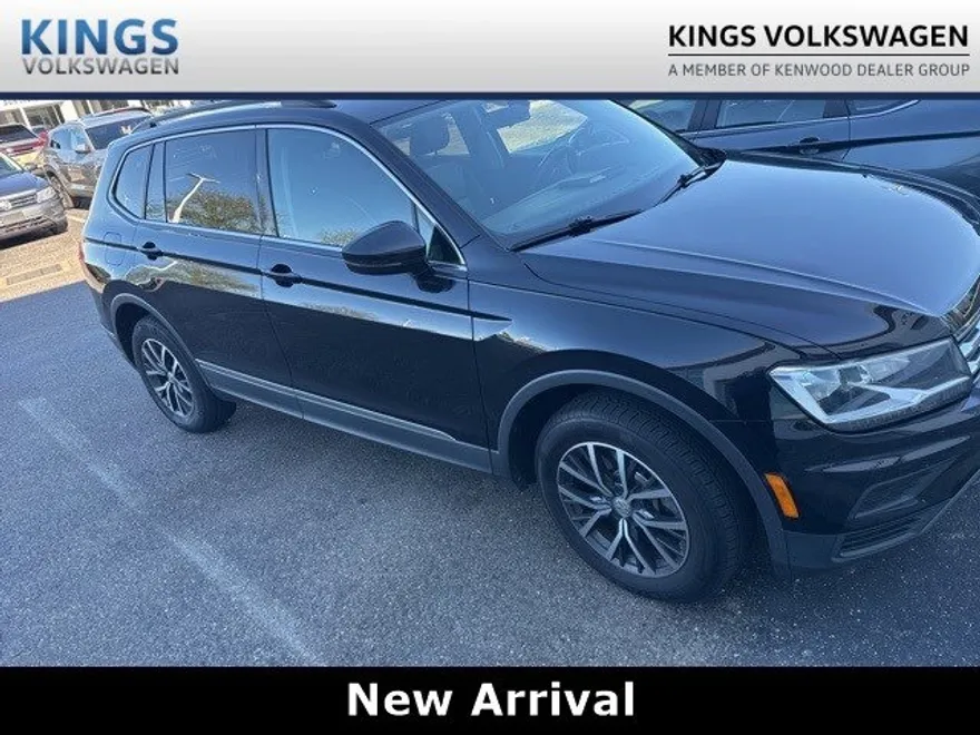 2020 Volkswagen Tiguan SE photo 1