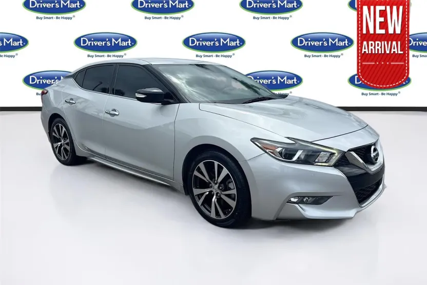 2017 Nissan Maxima SV photo 1
