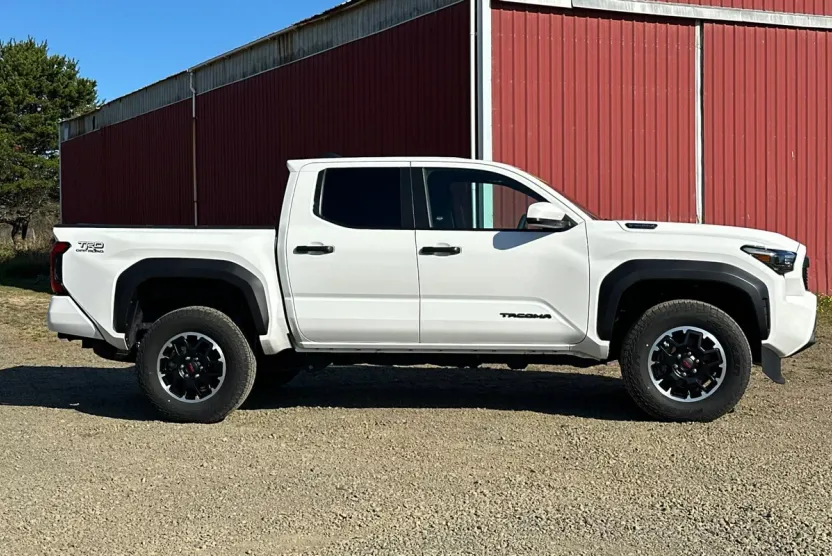 2024 Toyota Tacoma TRD photo 1