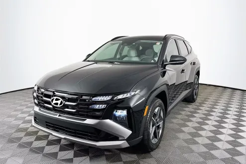 2025 Hyundai Tucson SEL photo 3