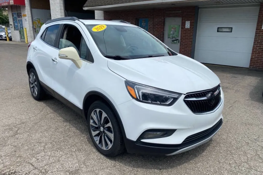 2019 Buick Encore Essence photo 1