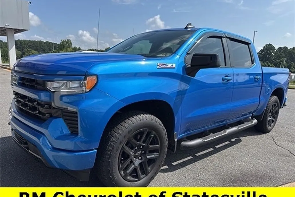 2025 Chevrolet Silverado 1500 RST photo 1